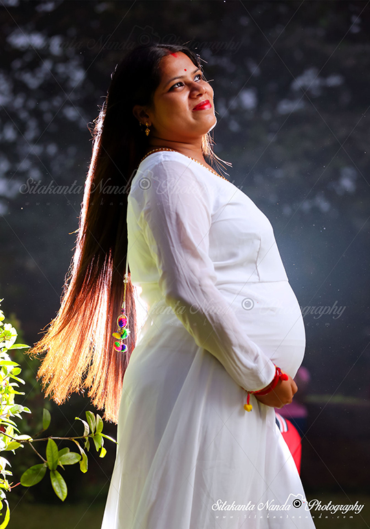 Pregnancy-Photography-Bhubaneswar-India-web