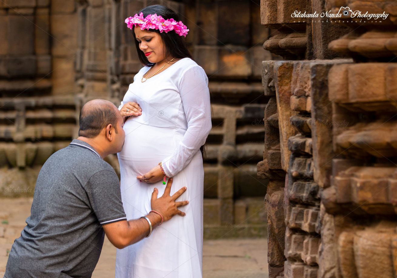 Pregnancy-Photoshoot-Bhubaneswar